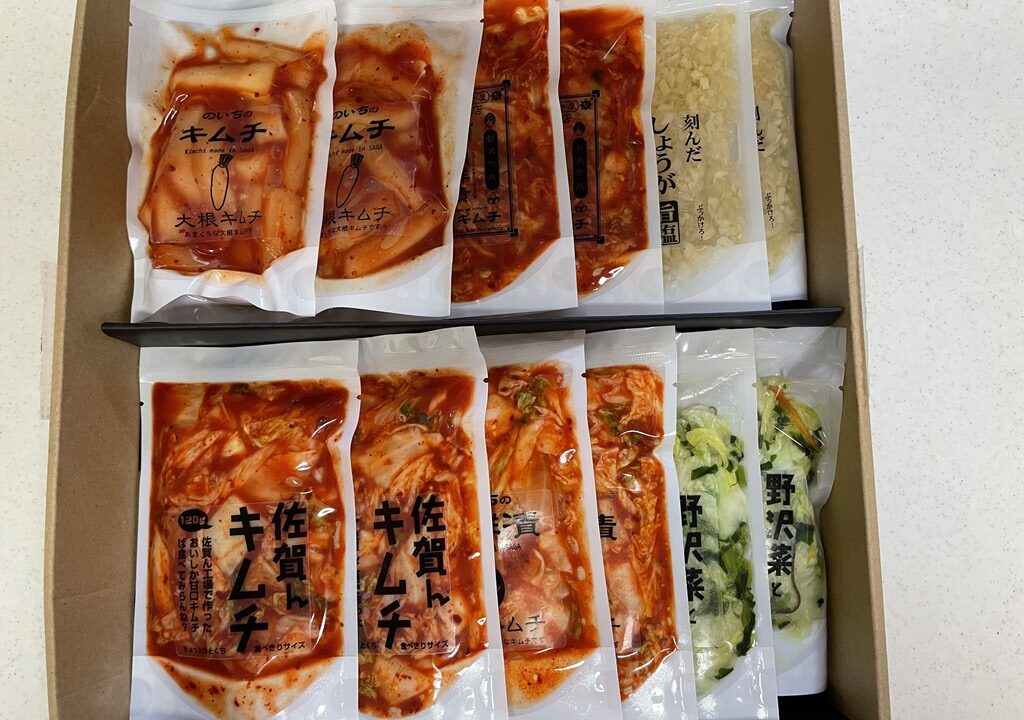 佐賀県小城市　ふるさと納税　スタンドパックキムチ＆浅漬けセット（6種類×2袋）　おとく